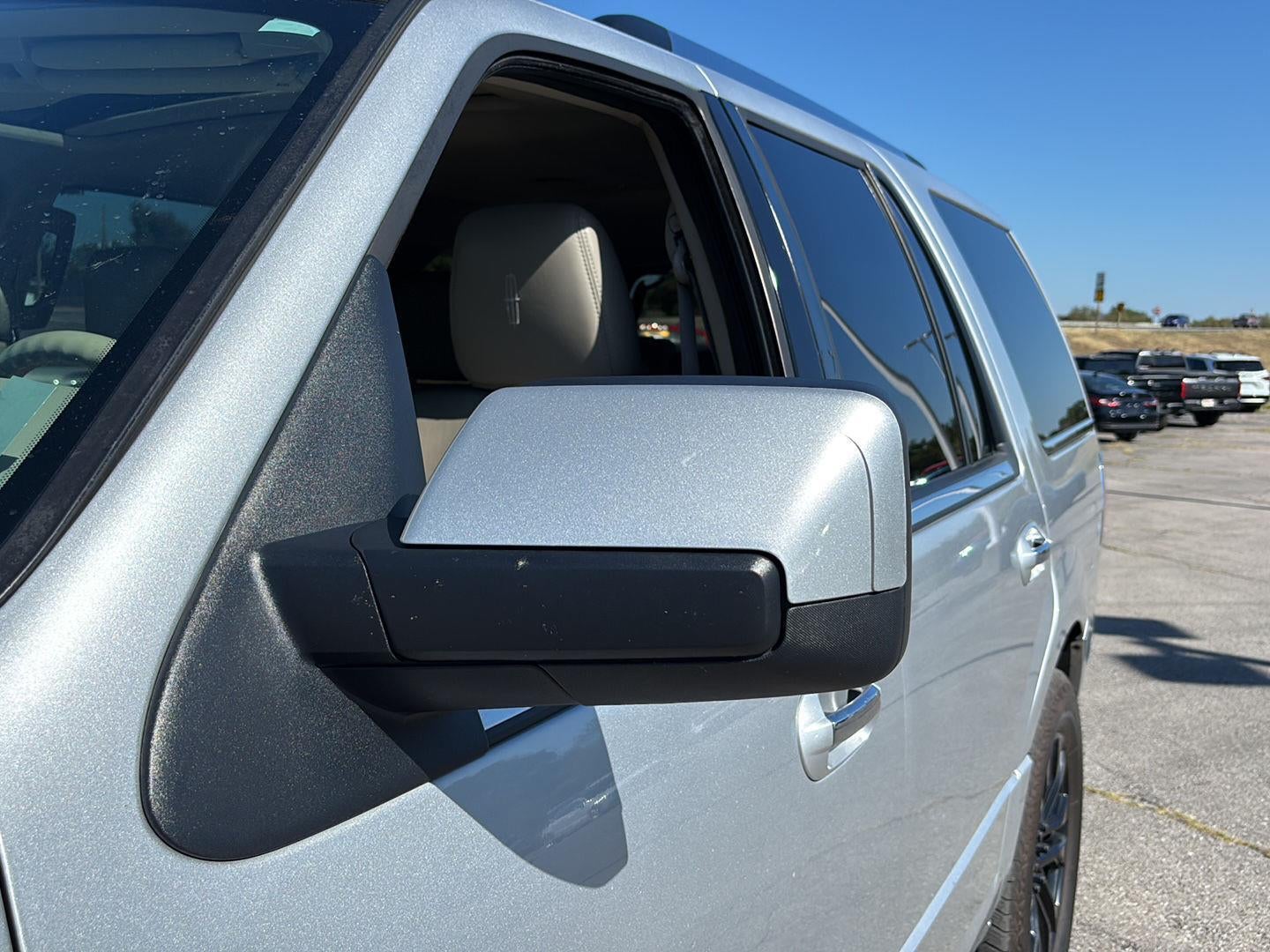 2014 Lincoln Navigator Base