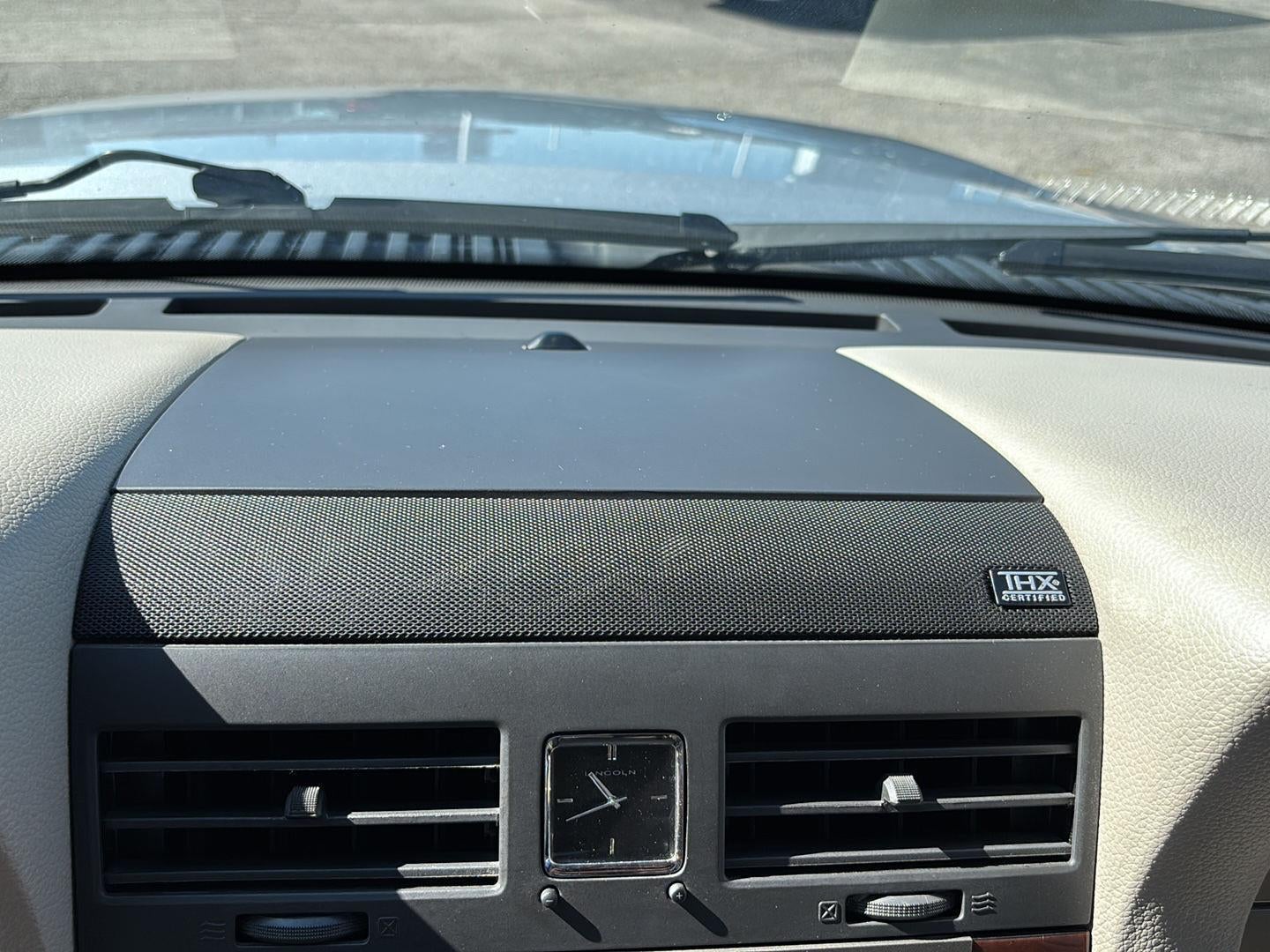 2014 Lincoln Navigator Base