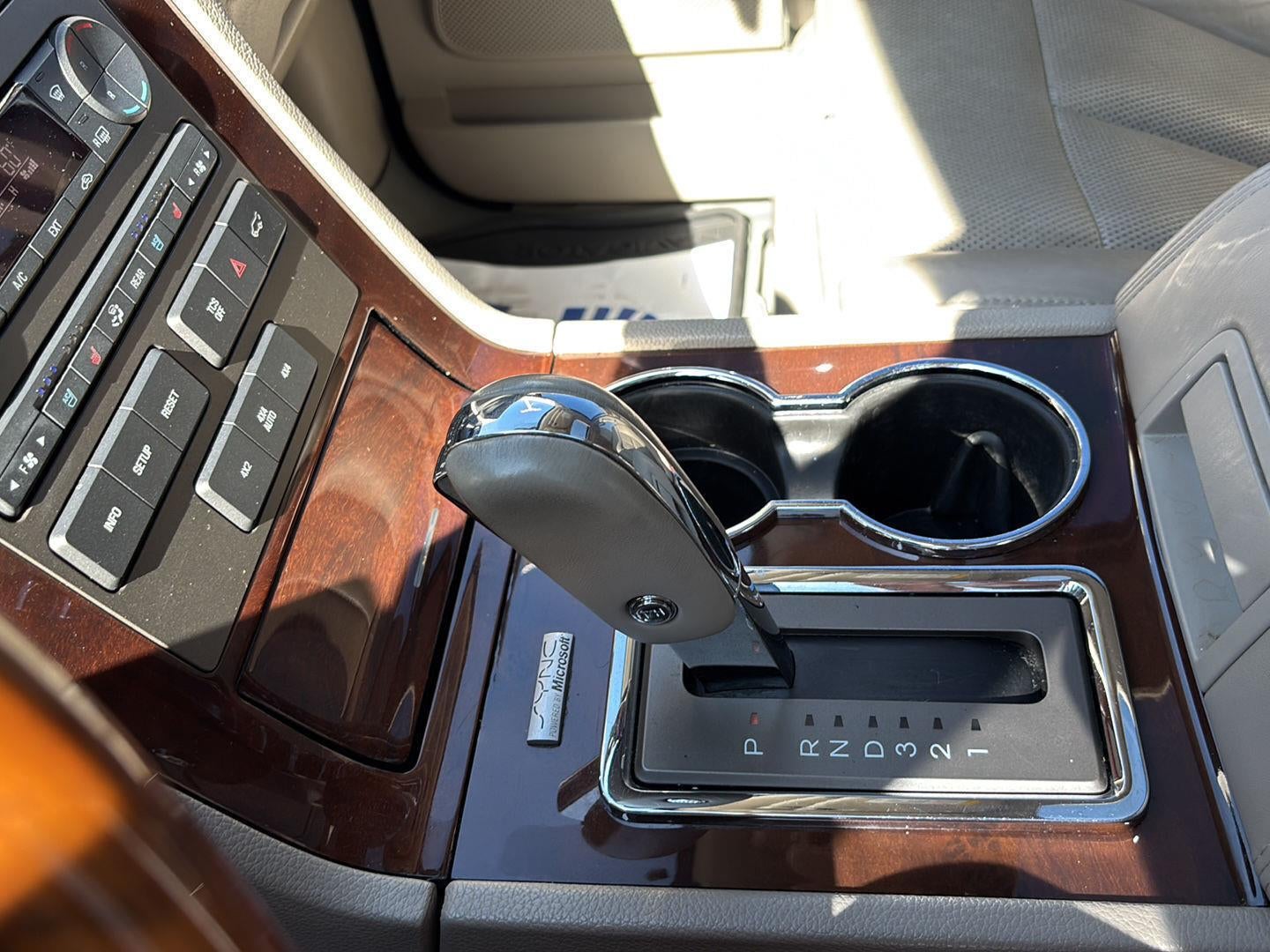 2014 Lincoln Navigator Base