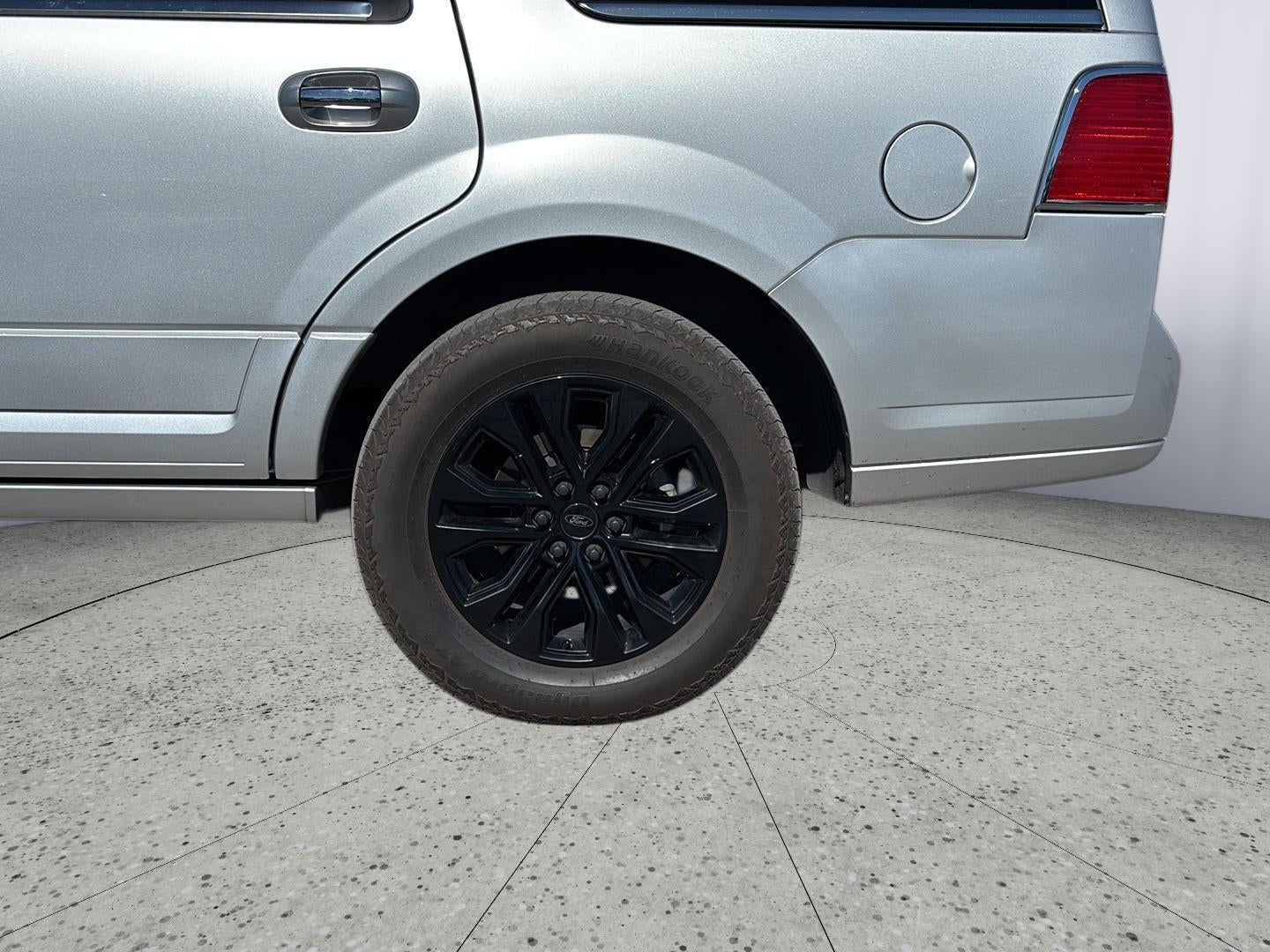 2014 Lincoln Navigator Base