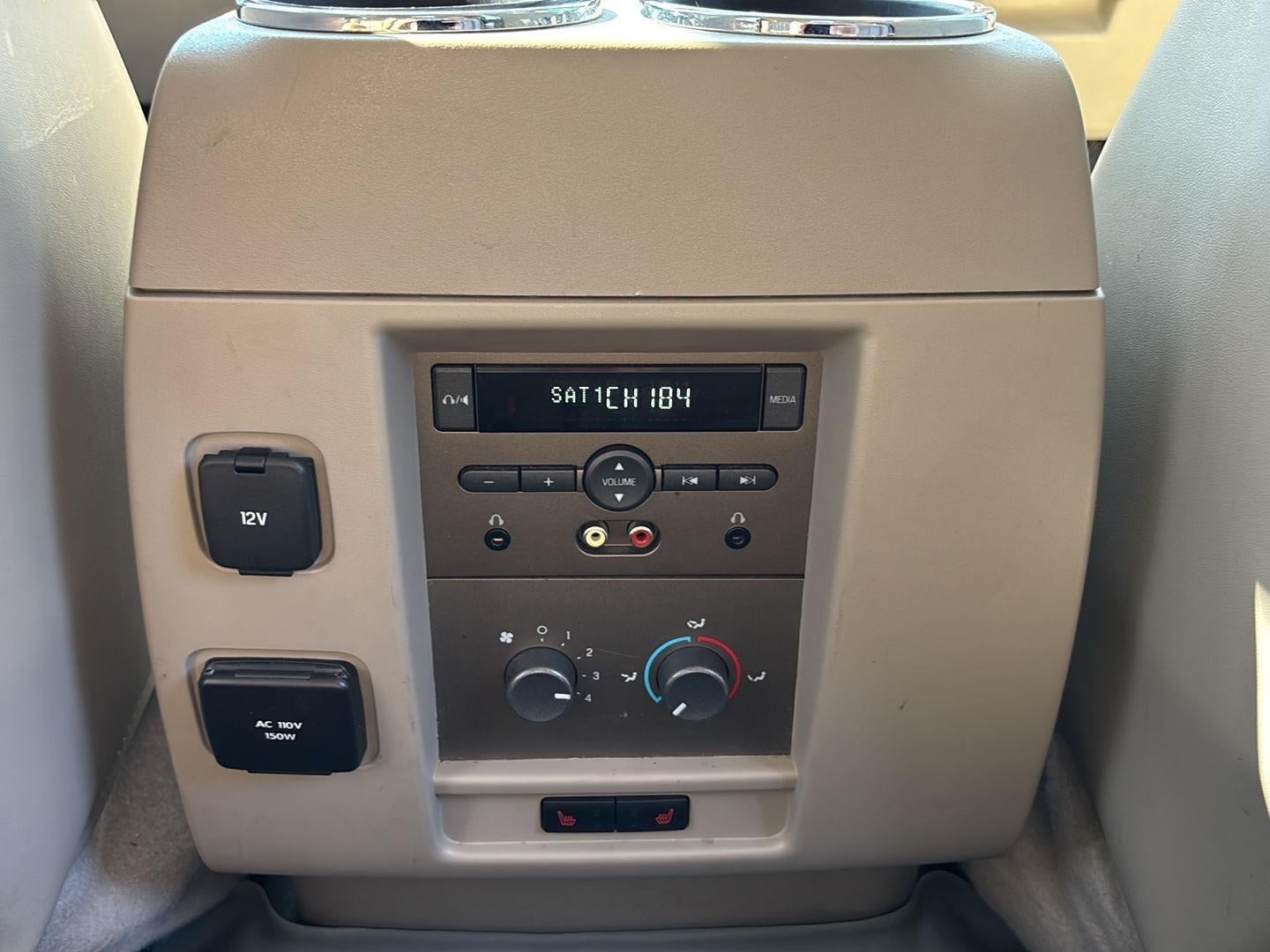 2014 Lincoln Navigator Base