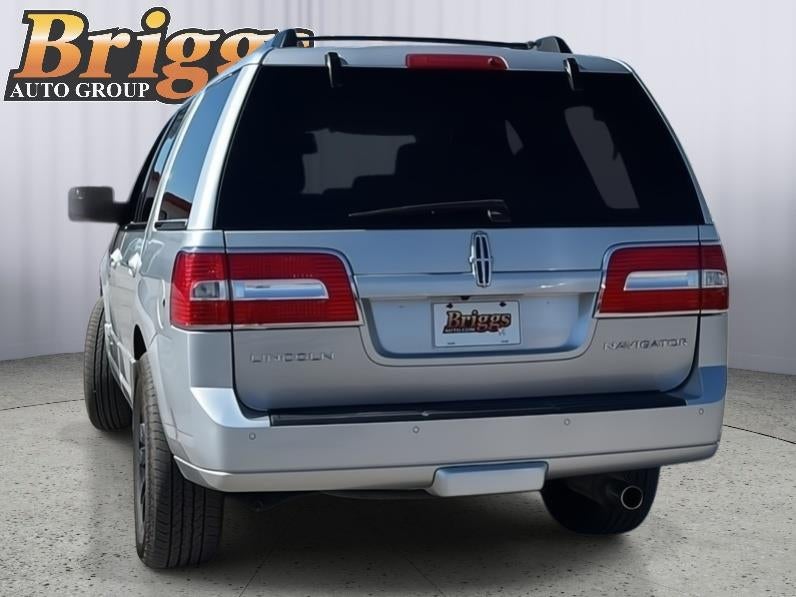 2014 Lincoln Navigator Base