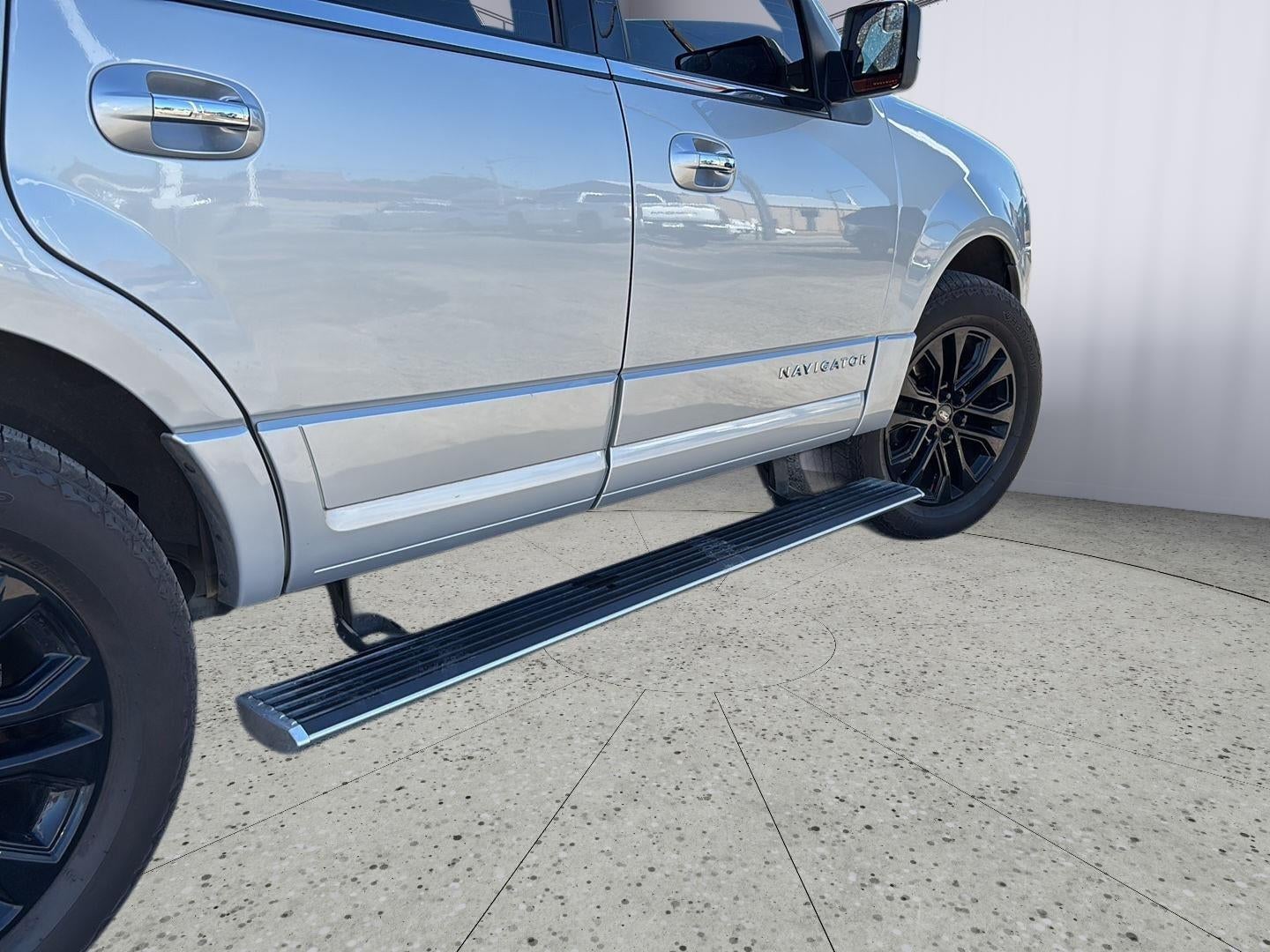 2014 Lincoln Navigator Base