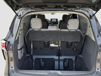 2021 Toyota Sienna LE