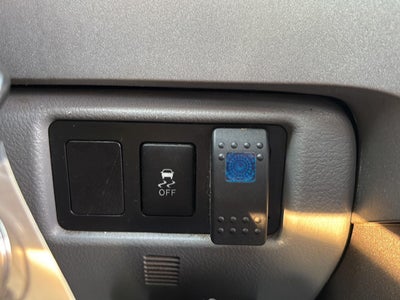 2011 Toyota Tundra Truck GRADE