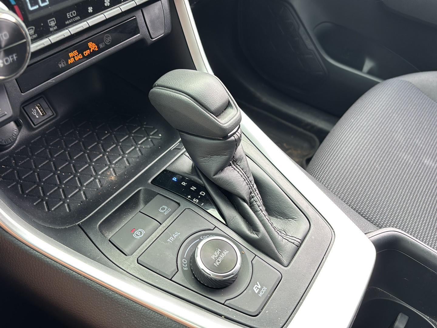 2023 Toyota RAV4 Hybrid LE