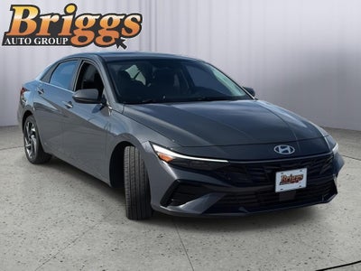 2025 Hyundai ELANTRA SEL