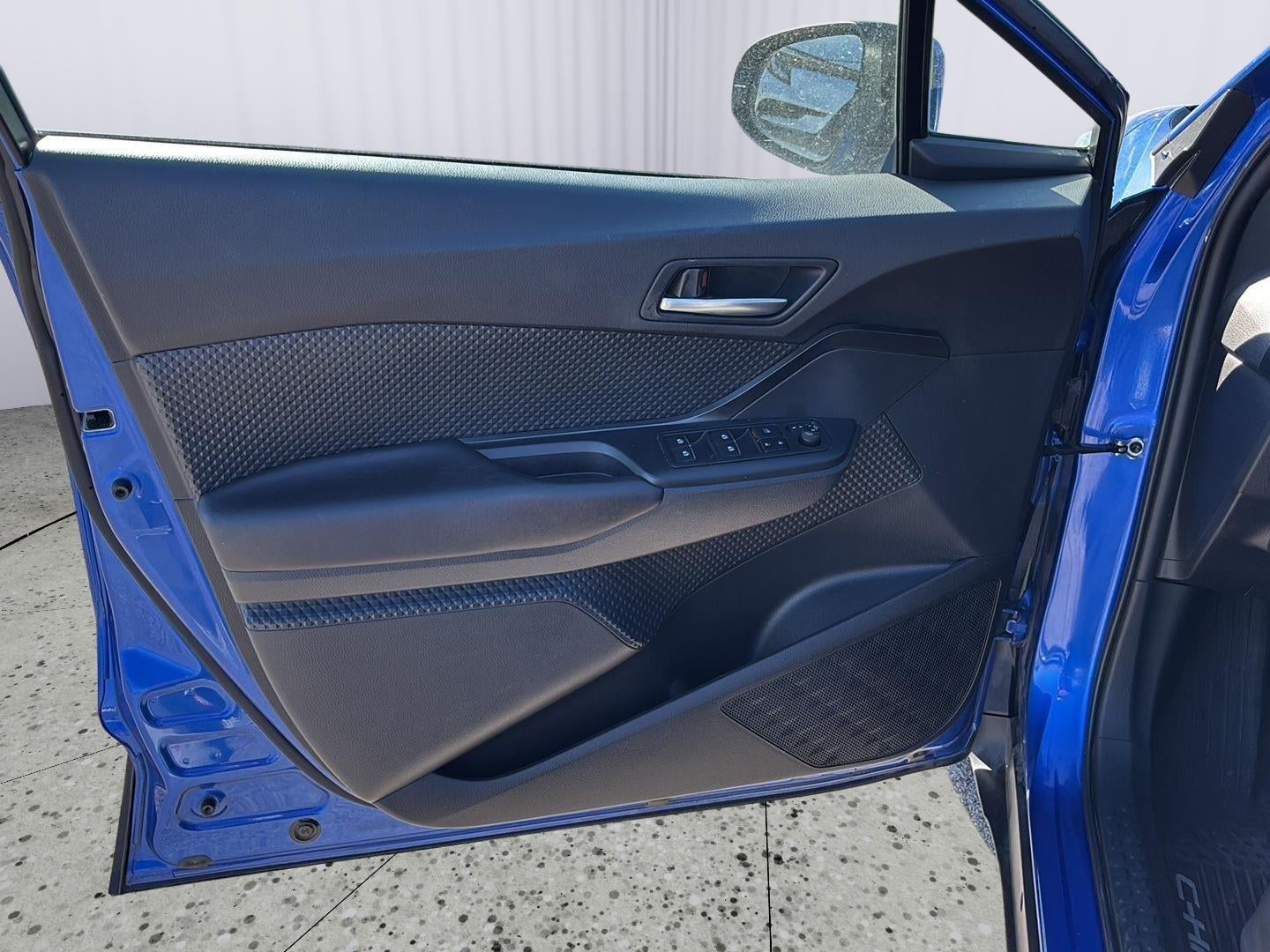 2018 Toyota C-HR XLE Premium