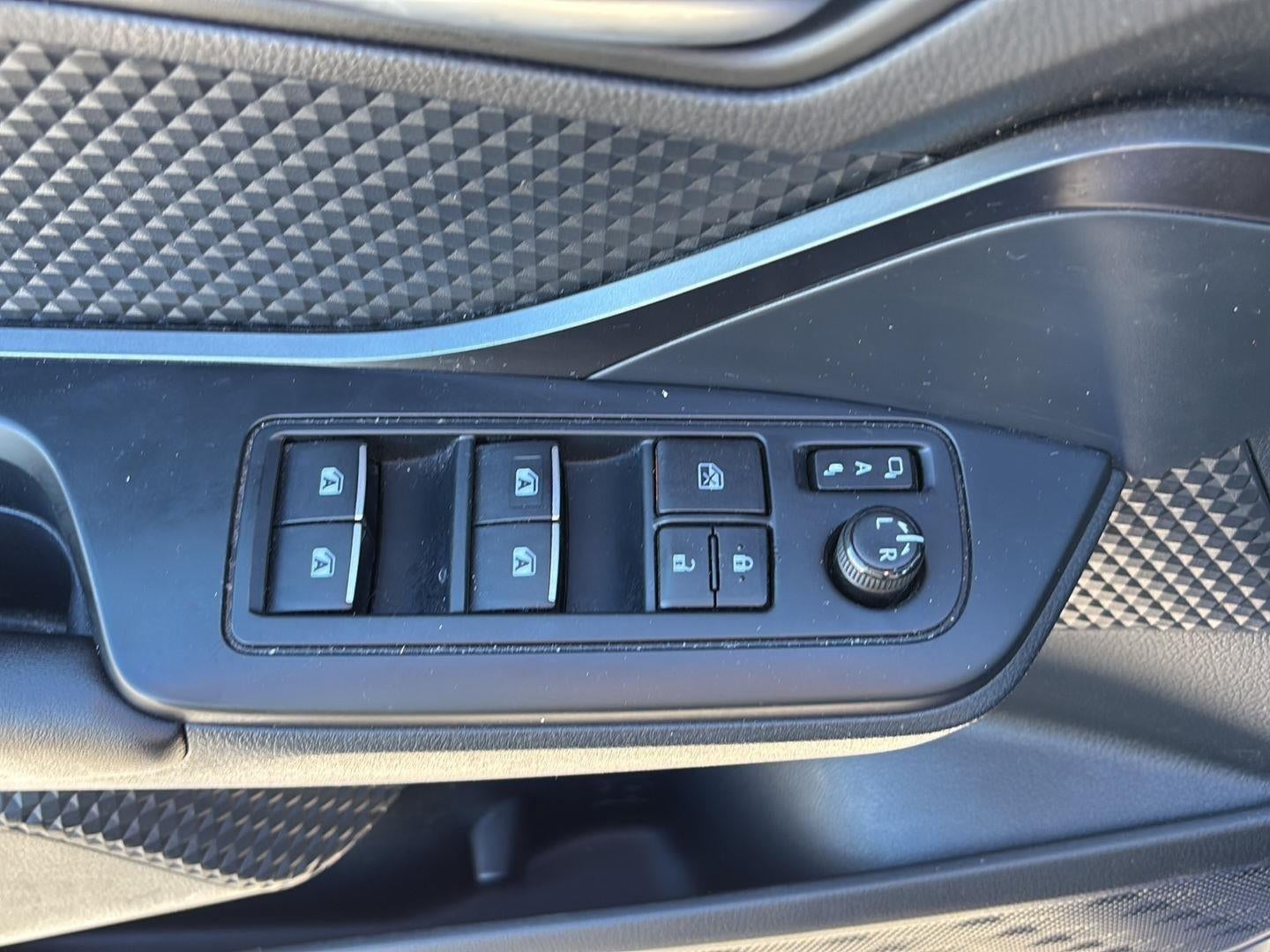2018 Toyota C-HR XLE Premium
