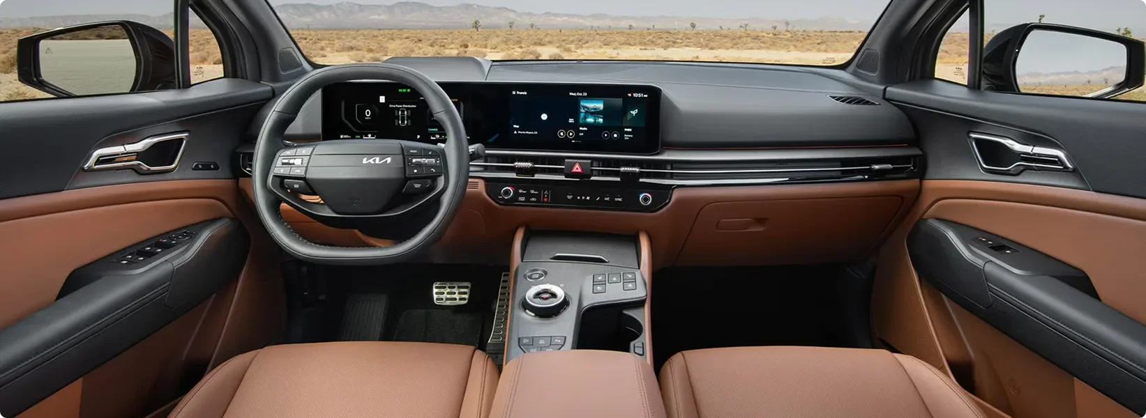 Kia Sportage dashboard with its Dual Panoramic Display lit up